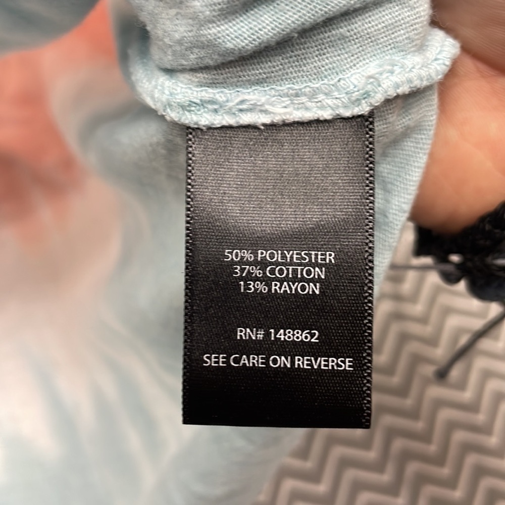 Torrid Classic Fit tie-dye short sleeve tee - Picture 6 of 9